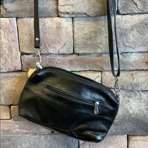 Kong Que Zhi Xiang | Black Floral Embroidered Bag - Picture 6 of 9